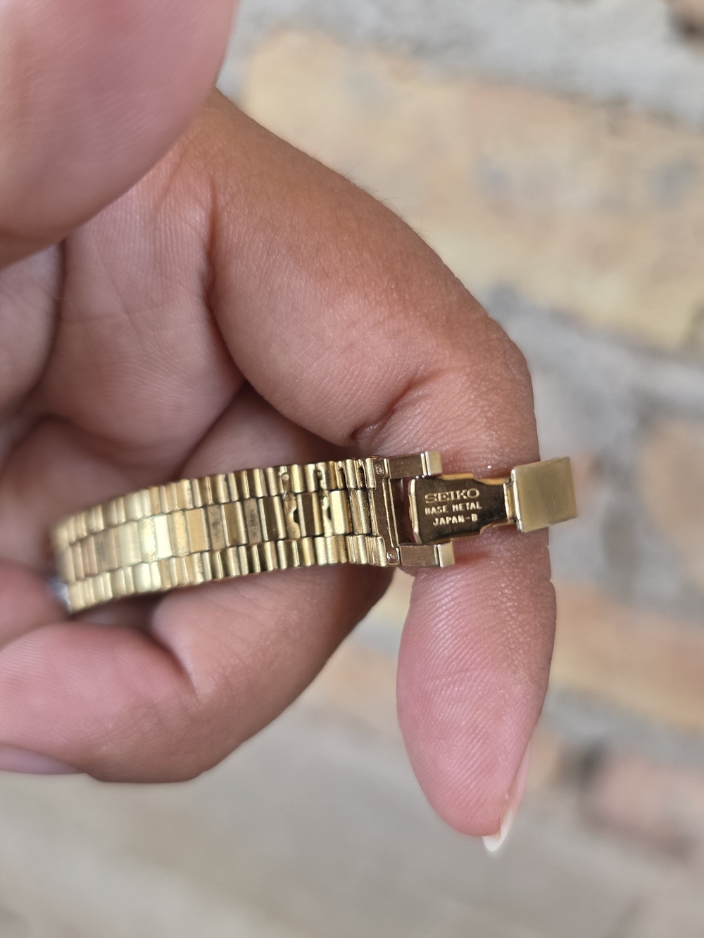 Vintage Seiko Rivoli Gold Half Moon Asymmetrical Dress Watch 1F20-5D59 - Picture 14 of 14